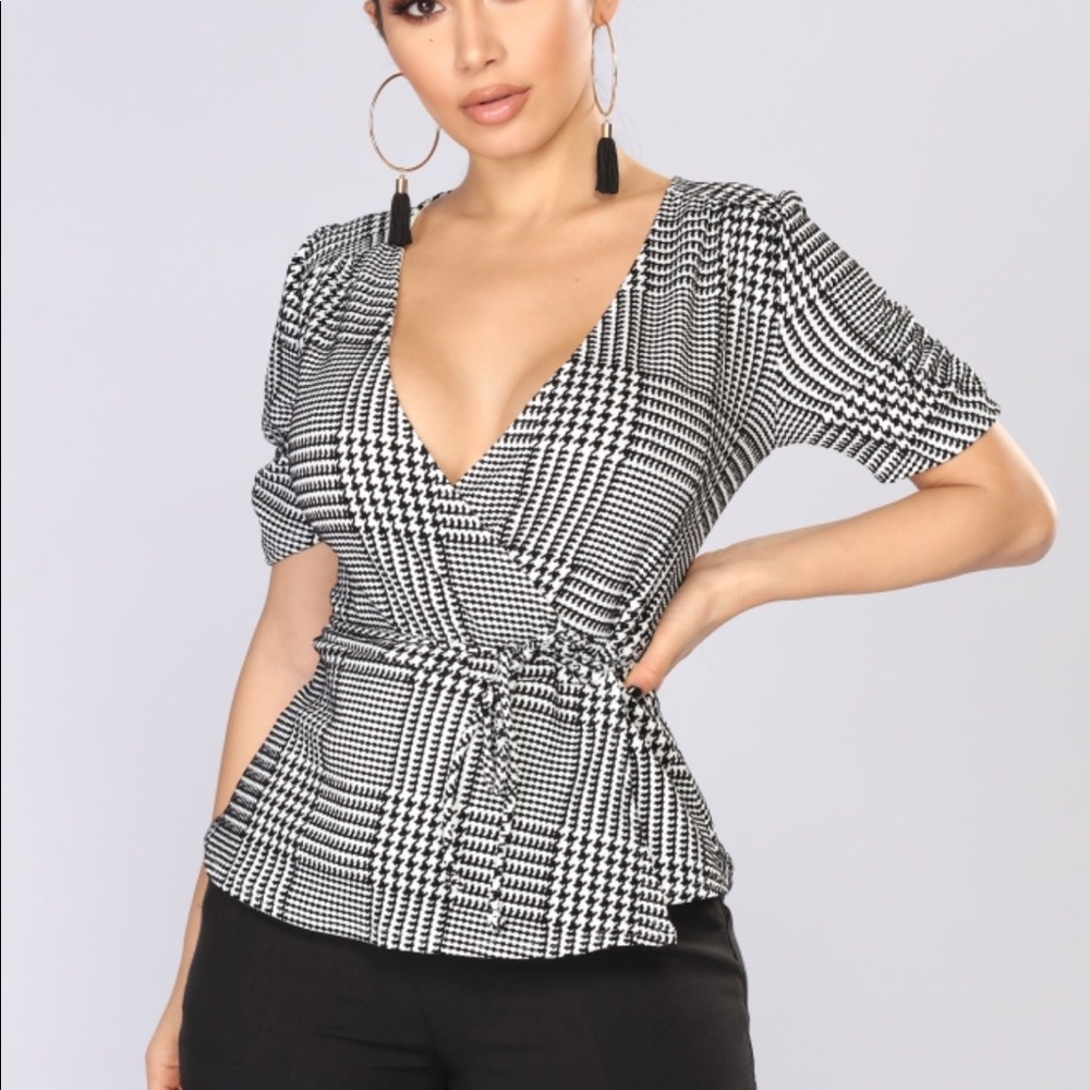 Fashion Nova Plus Size Houndstooth Wrap Blouse 3x